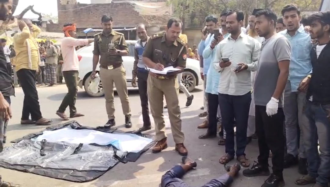 ट्रक टैंकर  ने मोटरसाईकिल को मारी ठोकर, एक की हुई मौत