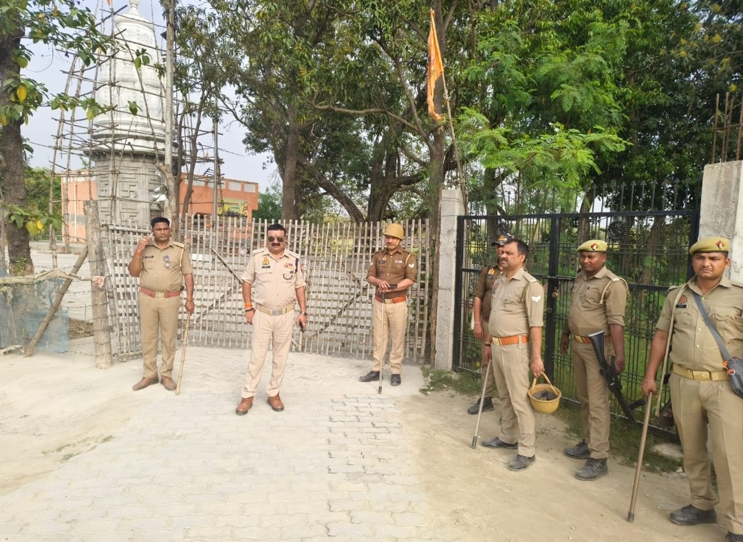 सीओ रूपेंद्र कुमार गौड ने गंडारा में होलिका दहन के स्थान पर किया भ्रमण