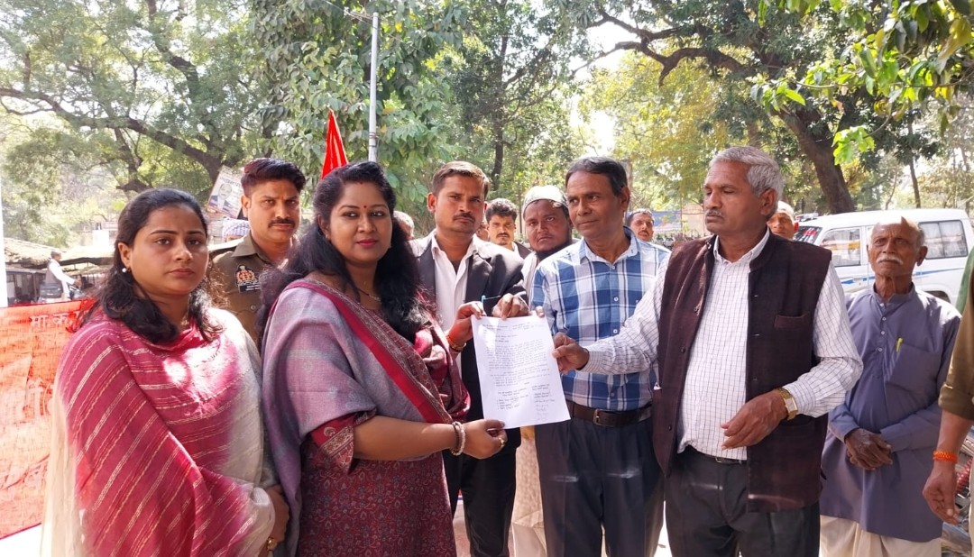 बहराइच में सड़क पर उतरी भारतीय कम्युनिस्ट पार्टी