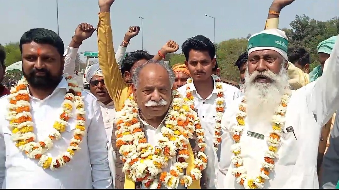भारतीय किसान यूनियन के राष्ट्रीय अध्यक्ष पहुंचे बहराइच