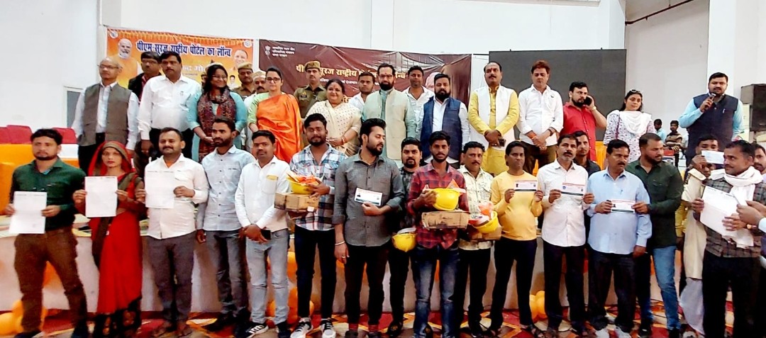 प्रधानमंत्री ने 1 लाख लाभार्थियों को वर्चुअल माध्यम से किया ऋण वितरण