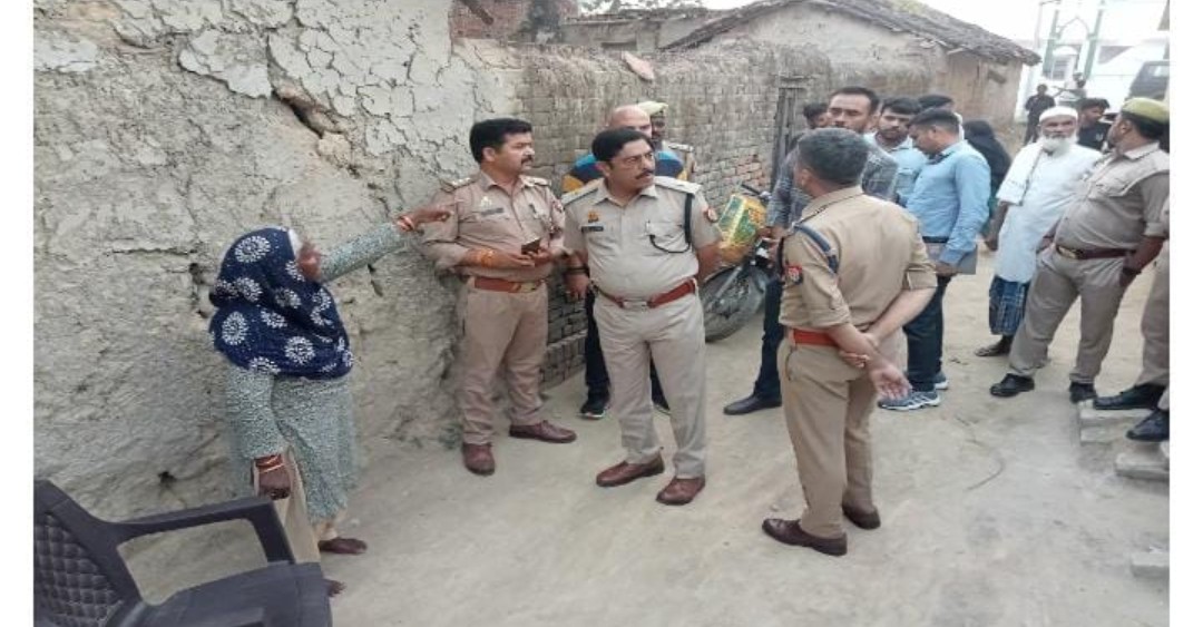 चौकी से कुछ दूरी पर हुई लूट के मामले में पुलिस पर सवाल उठे