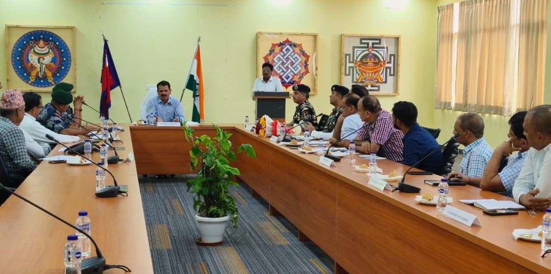 आईपीएस आदित्य मिश्रा ने भारत-नेपाल अधिकारियों के साथ की महत्वपूर्ण बैठक
