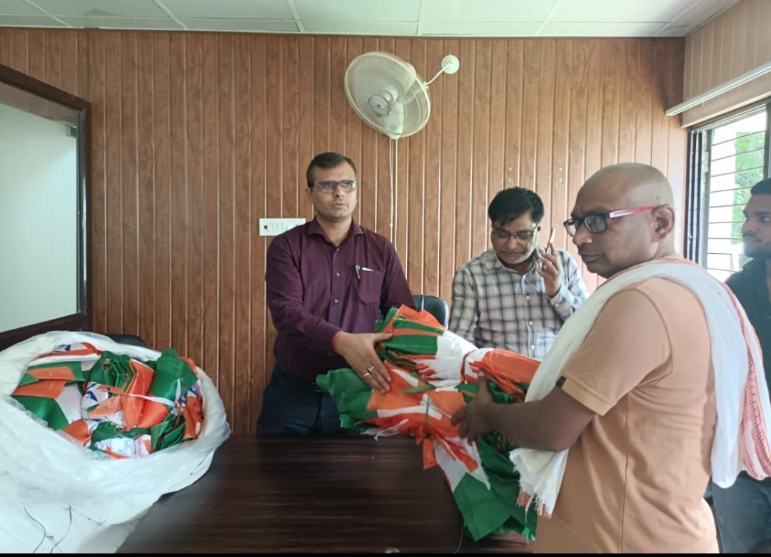 हर घर तिरंगा की चल रही है जोर शोर से तैयारी
