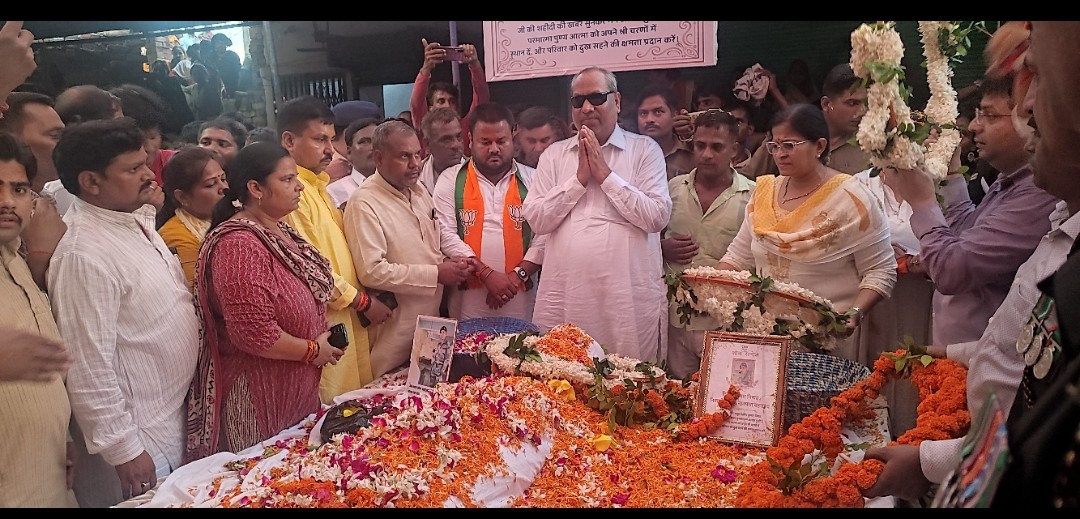 शहीद सैनिक के नाम पर होगा मार्ग का नामकरण: प्रभारी मंत्री