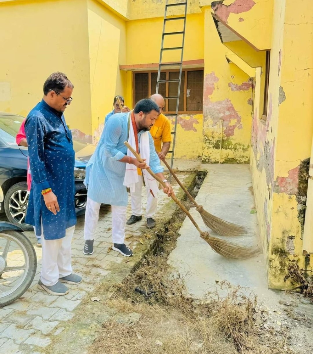 पीएम के जन्मदिन पर मटेरा मे कार्यकर्ताओं के साथ मनाया गया सेवा पखवारा