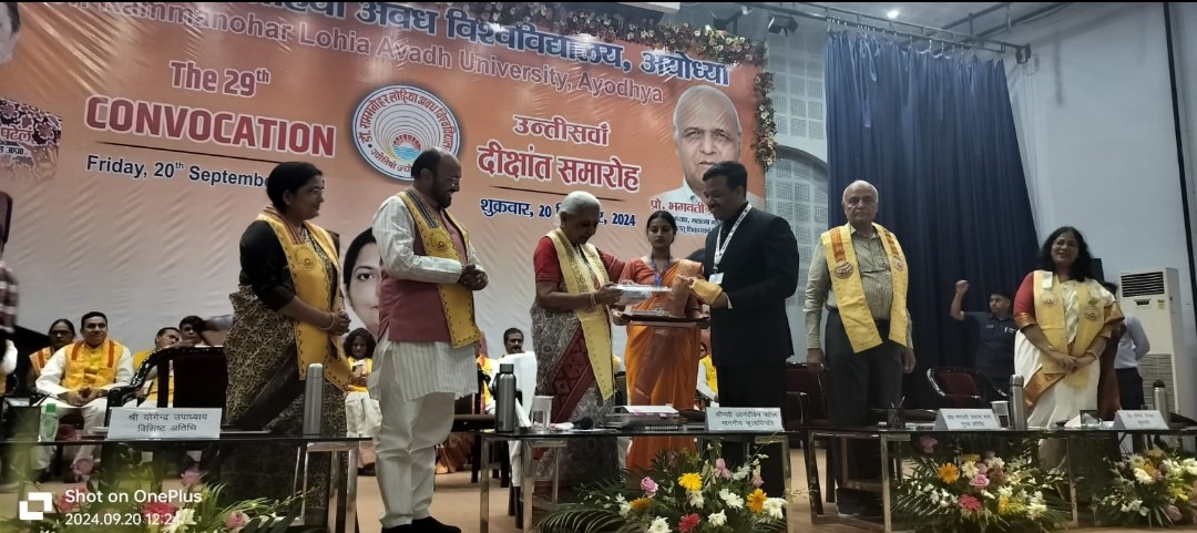 राज्यपाल द्वारा जनपद के आंगनबाड़ी केन्द्रों को किट की मिली सौगात