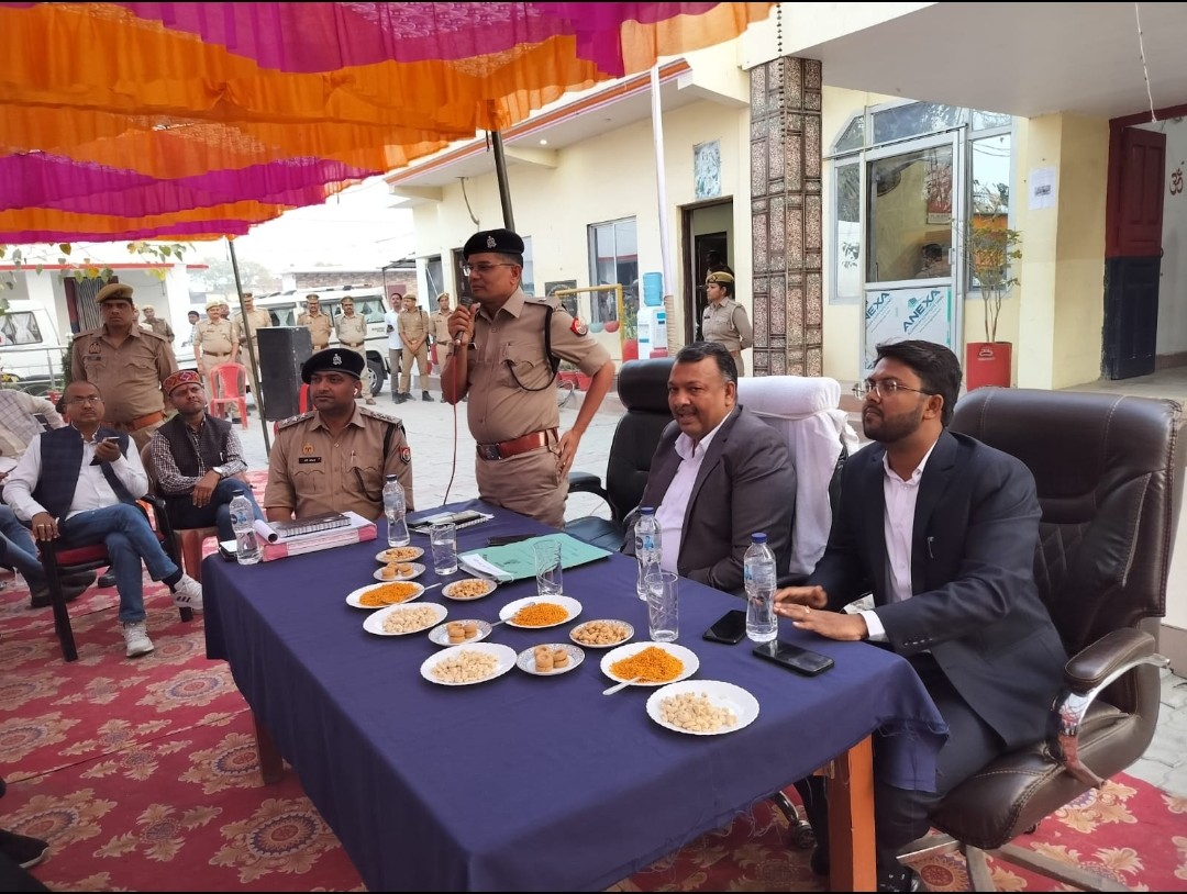 भाईचारे के साथ मनाएं होली व ईद का त्योहार-आर एन सिंह