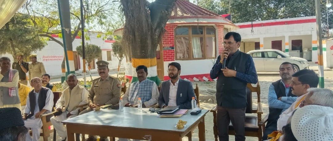 थाना फखरपुर परिसर में आयोजित हुआ पीस कमेटी की बैठक
