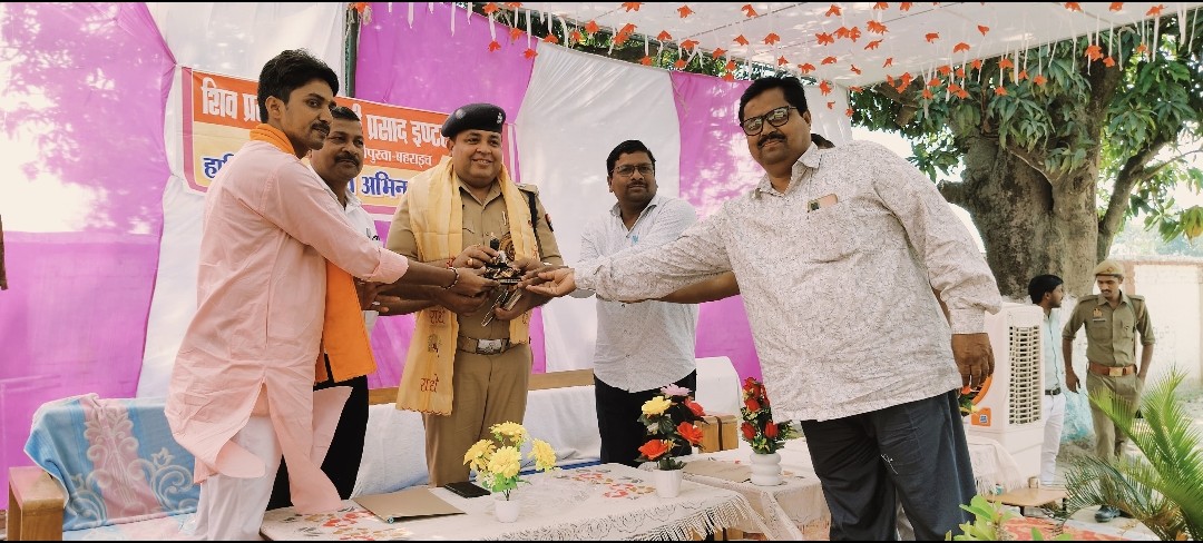 एसपीवीपी इंटर कॉलेज में एडिशनल एसपी ने किया  छात्रों से संवाद