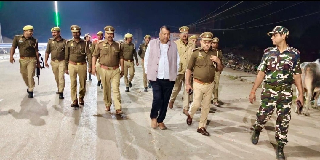 भारत नेपाल रुपईडीहा बॉर्डर का पुलिस अधीक्षक ने किया निरीक्षण, सुरक्षा व्यवस्था का लिया जायज़ा
